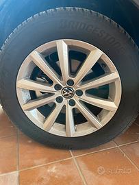 Cerchi in lega e gomme  originali volkswagen