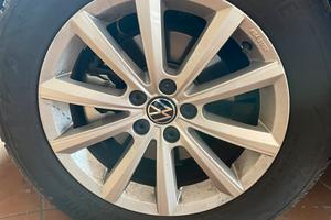 Cerchi in lega e gomme  originali volkswagen