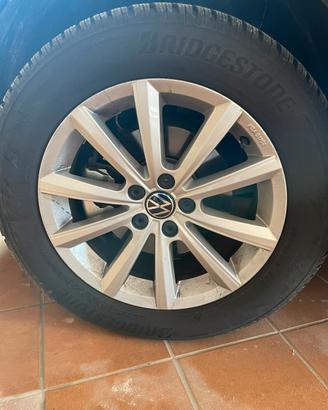 Cerchi in lega e gomme  originali volkswagen