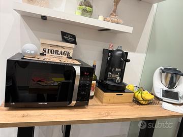 Penisola- base d’appoggio cucina salone