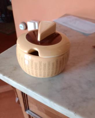 formaggera marcata parmigiano reggiano