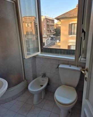 Monte mario bilocale con terrazzo