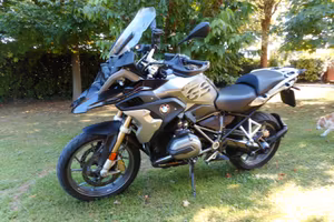 moto bmw 1200 gs exclusive