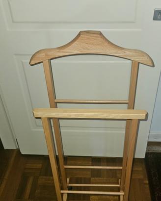 Servomuto da camera in legno con ruote