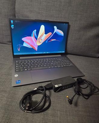Lenovo IdeaPad Slim 3 i7-13620H 512GB Garanzia