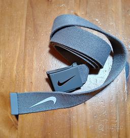 Cinture Nike e Carpisa
