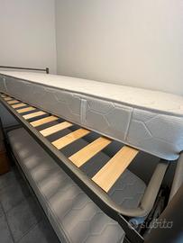 Letto a castello con materassi