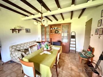 Villa di 210 m² con più di 5 locali e box auto a S