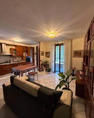Appartamento di 99 m² con 5 locali e box auto dopp