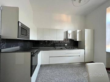 cucina VENETA CUCINE tenuta molto bene