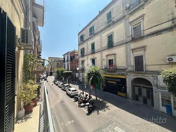 5 LOCALI A TORRE ANNUNZIATA