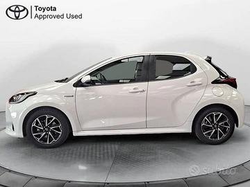 Toyota Yaris Hybrid Trend MY22