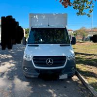 Furgone cassonato mercedes