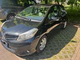 TOYOTA YARIS III -5 P-1.3 benz-Anno 2013-km 62.000