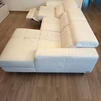 divano in pelle bianca Poltronesofà con penisola e