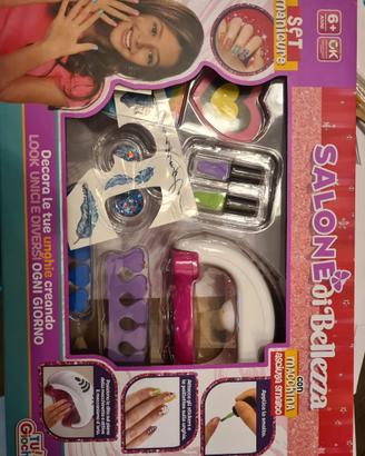 Salone di bellezza set manicure