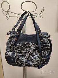 borsa a mano con tracolla Moschino monogrammi 