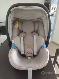 Ovetto Chicco+passeggino leggero+sacco invernale 