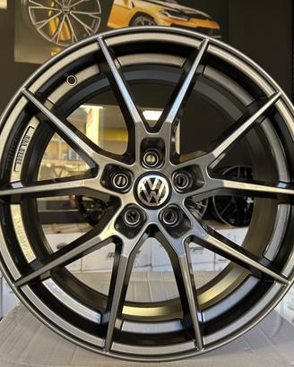 Cerchi NUOVI Volkswagen raggio 20 cod.23832