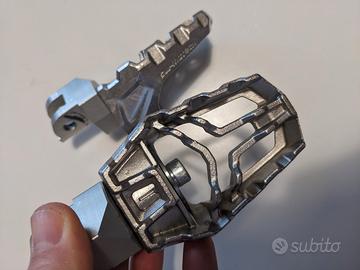 Pedane regolabili per Desertx