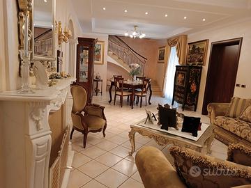 Semi indipendente Acireale centro