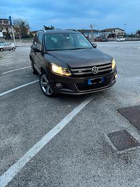 Volkswagen Tiguan R Line 210 cv 4 motion dsg