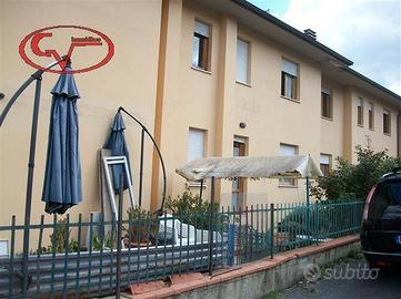 Appartamento di 100 m² con 5 locali e box auto a B