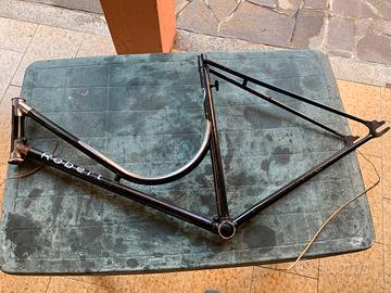 Telaio bicicletta con freni a bacchetta anni 70