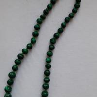 collana in pietra dura malachite