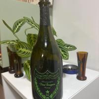 Dom perignon bottiglia vuota luminos