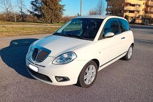 lancia ypsilon oro 1.4 benzina 
