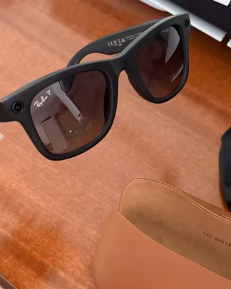 Ray-Ban Meta Smart Glasses come nuovi