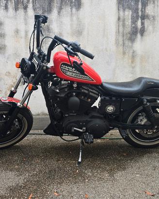 Harley Davidson 883 Custom