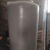 Serbatoio d'acqua come nuovo
