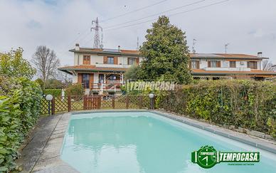 MERAVIGLIOSA VILLA CON PISCINA INTERRATA IN CLASSE