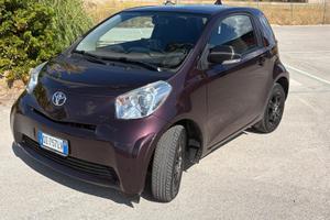 toyota iq