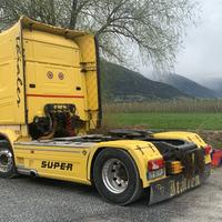 Scania R560