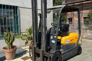 Carrello elevatore usato OM XE30 elettronico
