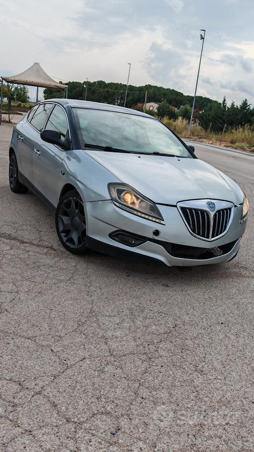 Lancia Delta (2008-2015)