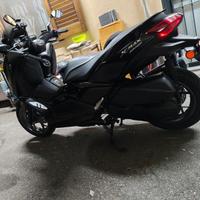 Yamaha X-Max 300 - 2023