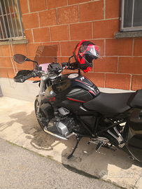 Bmw r1250r triple black