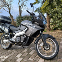 Aprilia etv 1000 Caponord