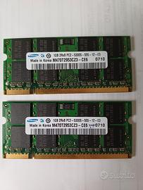 n 2 Memorie Samsung  RAM 1GB 