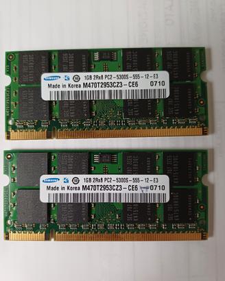 n 2 Memorie Samsung  RAM 1GB 