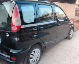 TOYOTA Yaris Verso 1.3