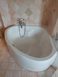 Vasca da bagno angolare