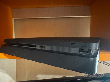 PS4 Slim