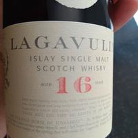 lagavulin whisky 16 anni invecchiato 