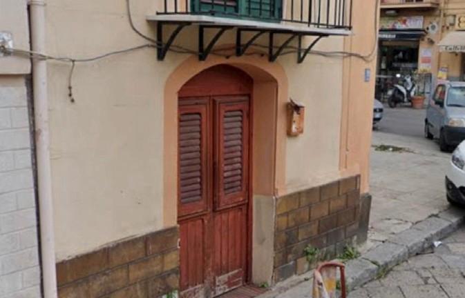 Monolocale in via Albergeria