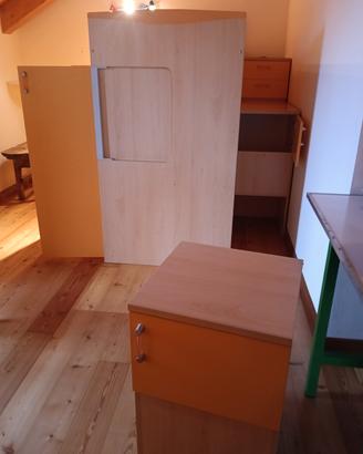 letto a castello con armadi